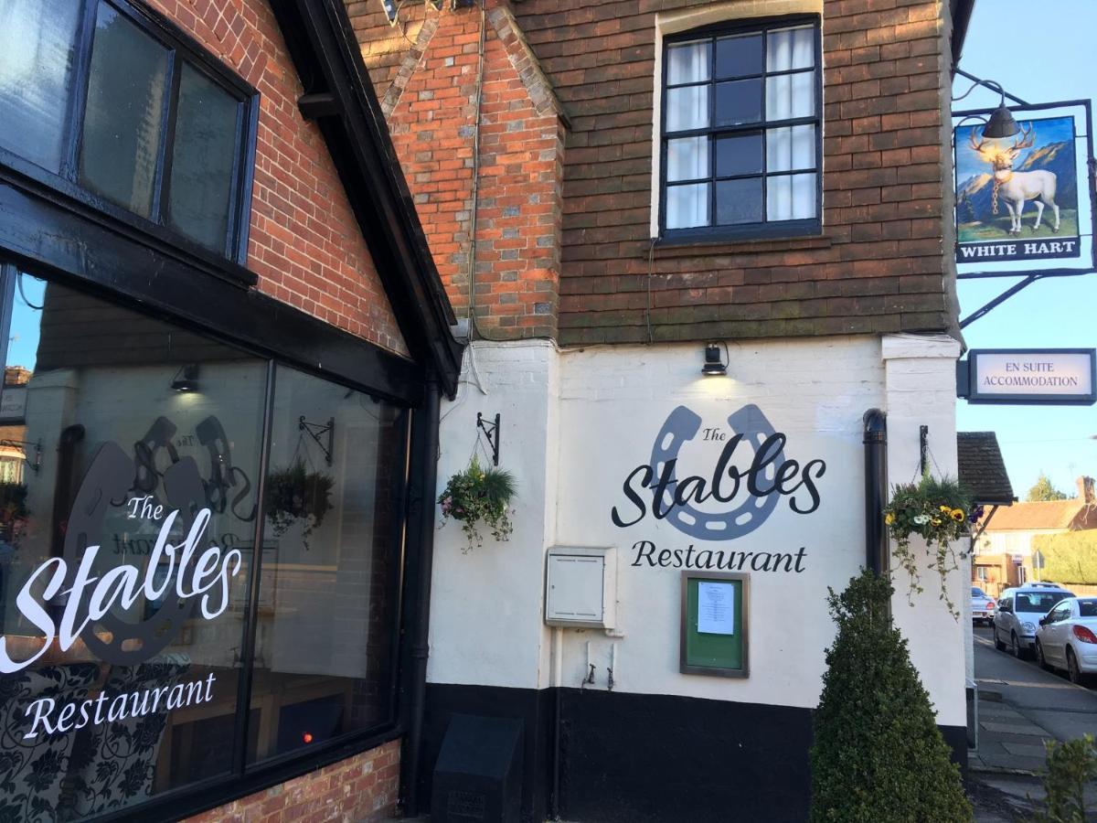 The White Hart Pub And Rooms Cranleigh Exteriér fotografie